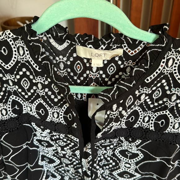 Women’s Loft blouse size small - Picture 2 of 5